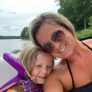 Meet your Posher, Jenny